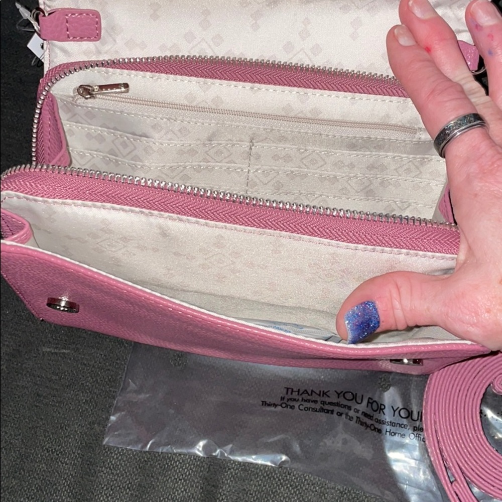 NWT THIRTY-ONE Inspired Crossbody LTD - Picture 3 of 7